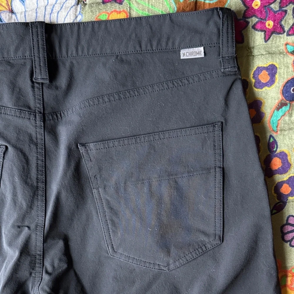 Chrome Industries Men’s Brannan Pant, Black Chino Style Cycling Pants - Picture 3 of 4